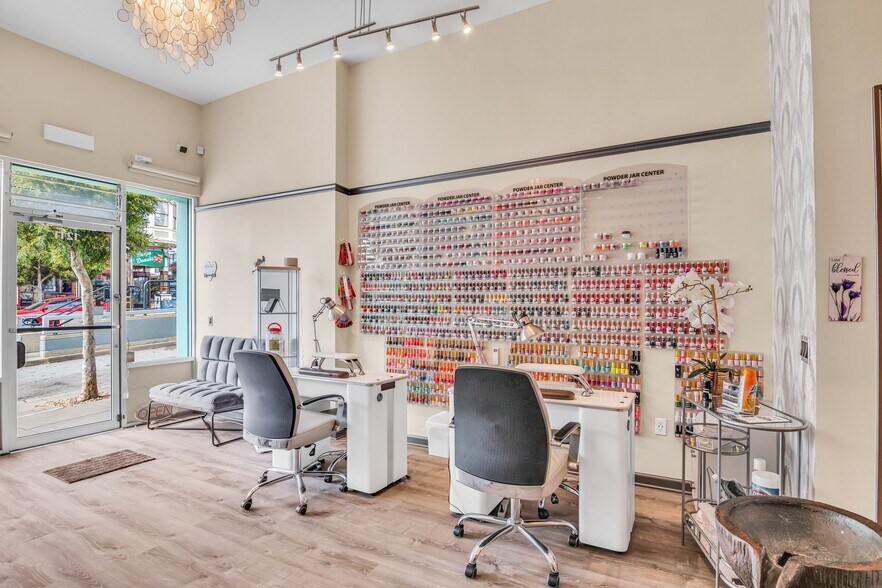More Photos Of 1211 Church St, San Francisco Storefront Retail Residential For Lease