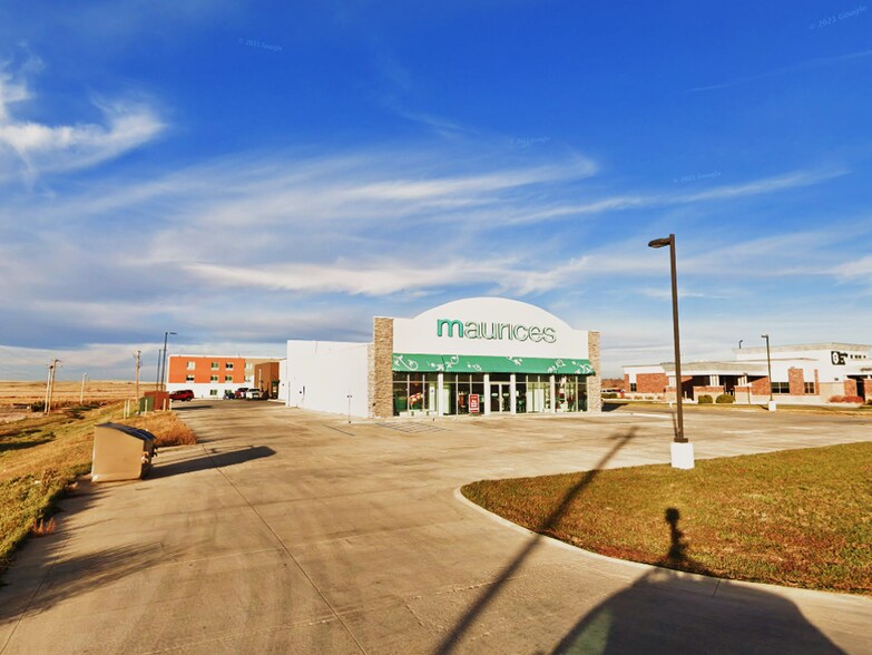 More Photos Of 1418 US Highway 20, Chadron General Retail For Sale