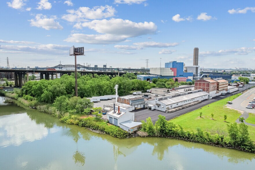 Primary Photo Of 76 Blanchard St, Newark Industrial For Lease