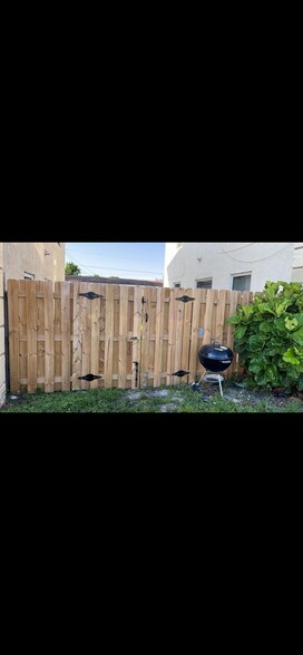 More Photos Of 1634 W 26th Ct, Riviera Beach Apartments For Sale