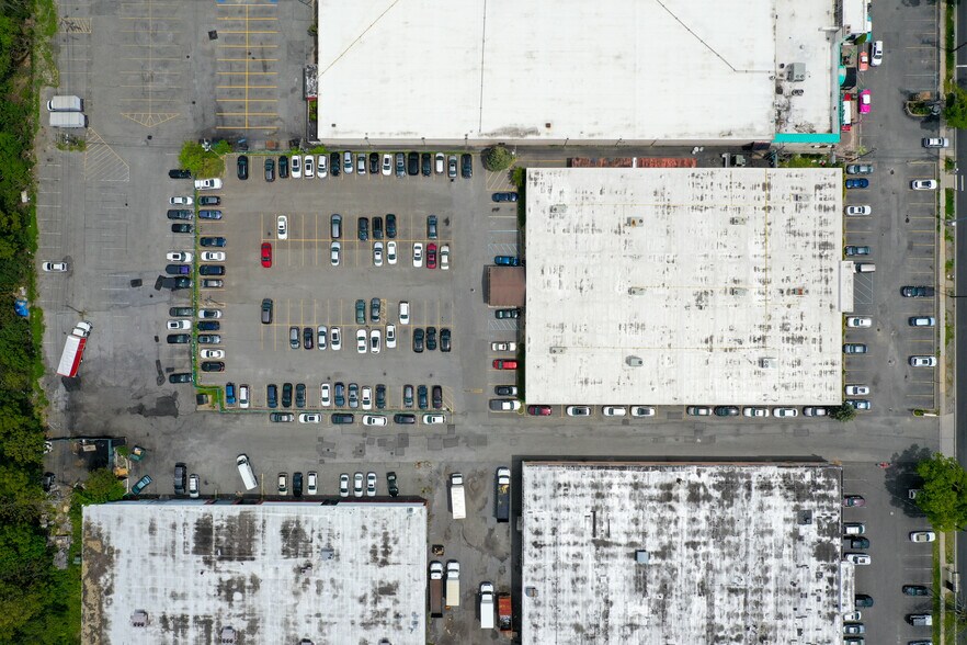 More Photos Of 975 Stewart Ave, Garden City Medical For Sale