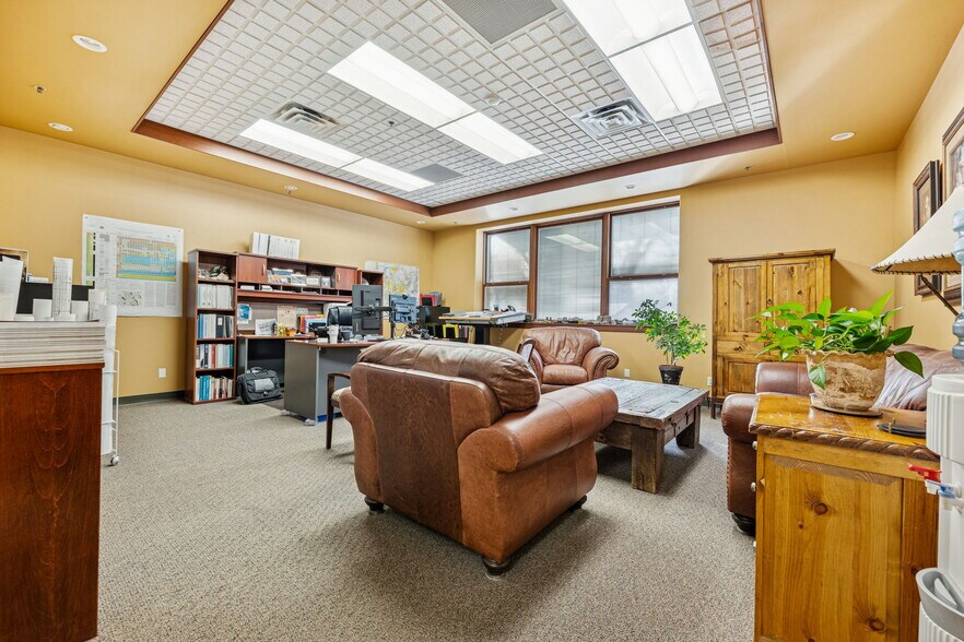 More Photos Of 1910 Main Ave, Durango Office For Sale