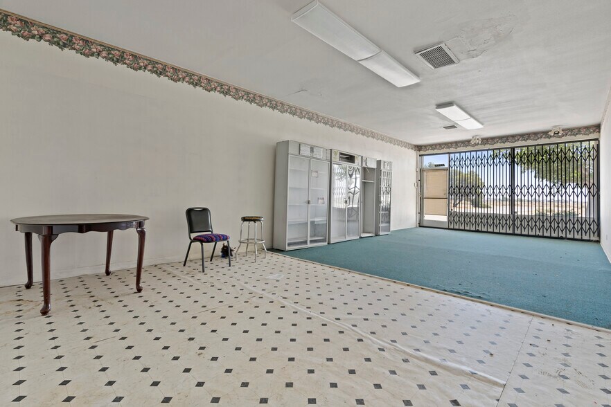 More Photos Of 13005-13015 Claymine Rd, Edwards Storefront Retail Office For Lease