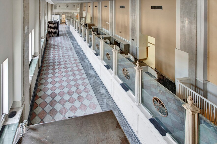 More Photos Of 2201-03 Broadway, East Chicago Freestanding For Sale