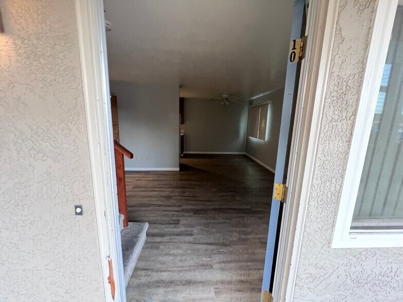 More Photos Of 410 Pine St, Ripon Apartments For Sale