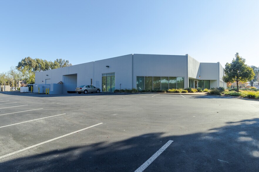 More Photos Of 2580 Junction Ave, San Jose Research And Development For Lease