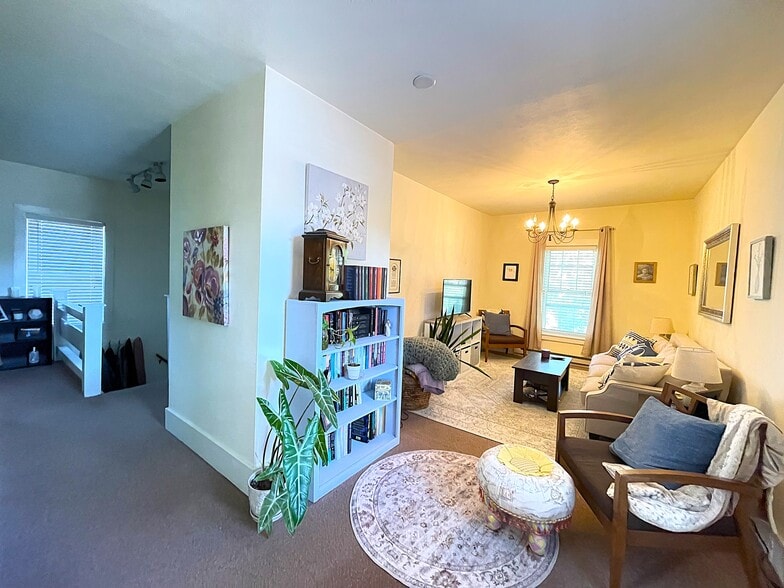 More Photos Of 205 Brooklea Dr, Fayetteville Office Residential For Sale