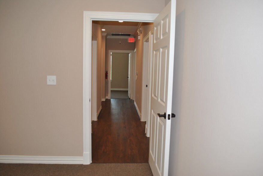 More Photos Of 425 Old Newman Rd, Frisco Office For Lease