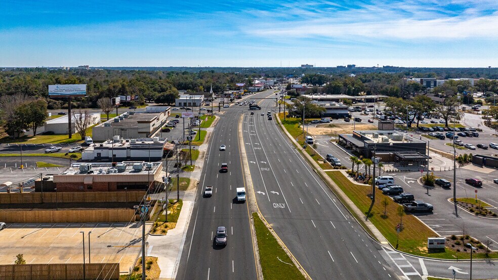 More Photos Of 7012 Davis Hwy, Pensacola Fast Food For Sale