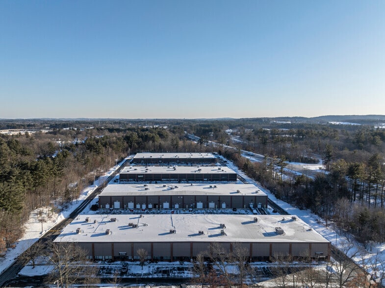 More Photos Of 7 Raymond Ave, Salem Warehouse For Lease