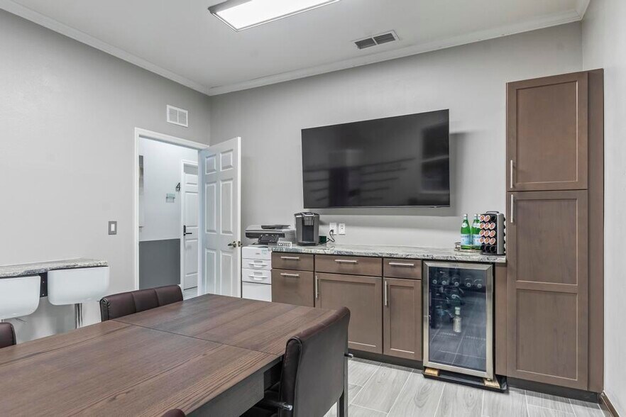 More Photos Of 4869 Palm Coast Pky NW, Palm Coast Office For Lease