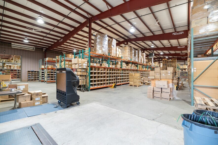 More Photos Of 44 Mitchell Rd, Ipswich Warehouse For Lease
