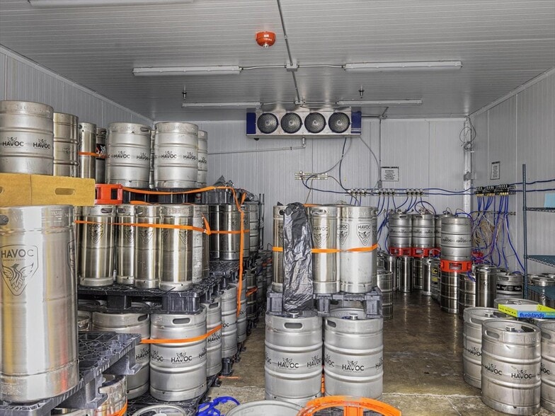 More Photos Of 39 West St, Pittsboro Restaurant For Lease