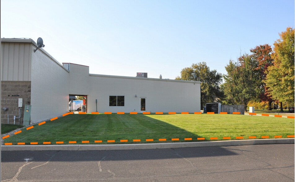 More Photos Of 265 N Duesenberg Dr, Auburn Land For Lease