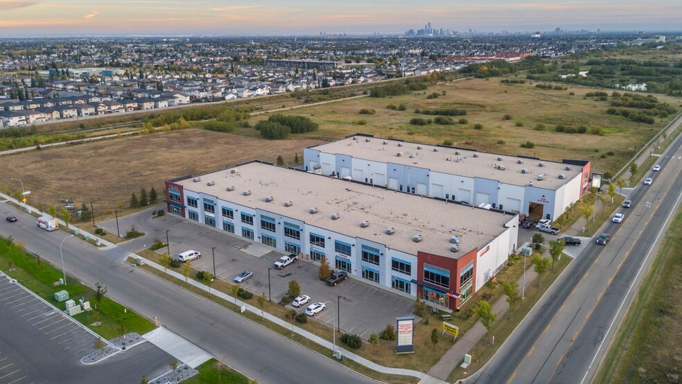 More Photos Of 14165-14185 162 Ave NW, Edmonton Showroom For Lease