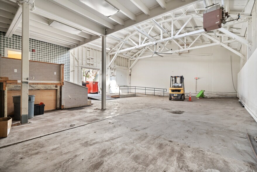 More Photos Of 575 10th St, San Francisco Warehouse For Sale