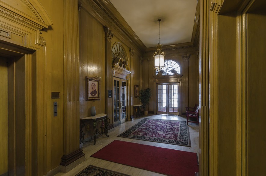 More Photos Of 311 Alexander St, Rochester Office For Lease