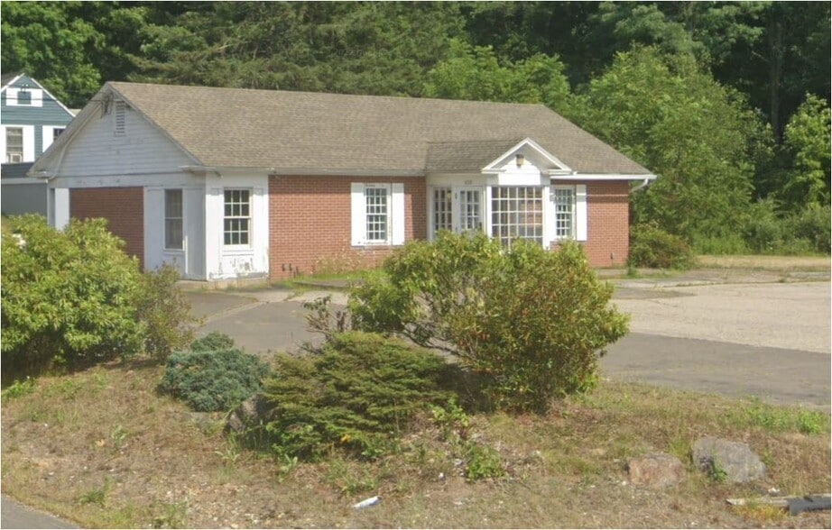 More Photos Of 650 Middle Tpke, Storrs Mansfield Freestanding For Lease