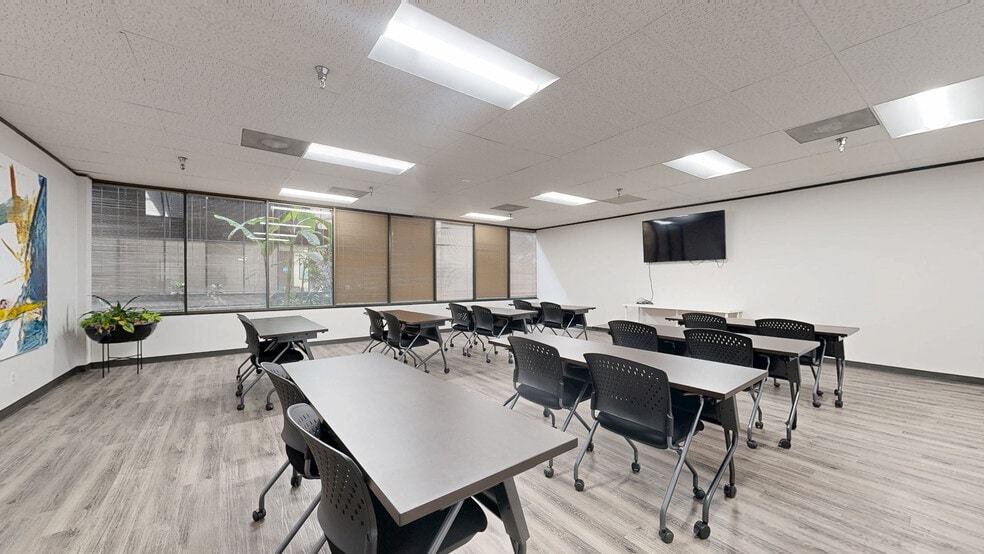 More Photos Of 10700 Richmond Ave, Houston Office For Lease