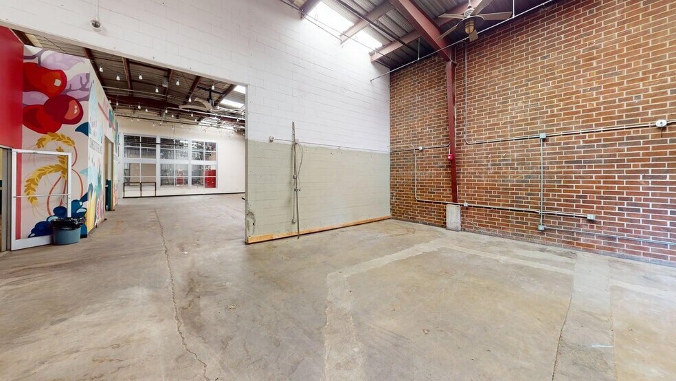 More Photos Of 726 Rigsbee Ave, Durham Office For Lease