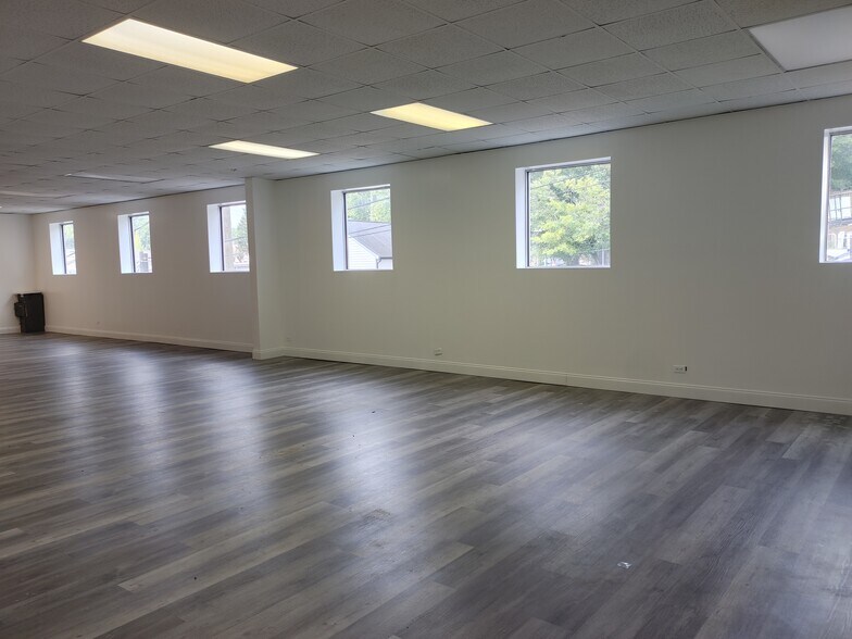 More Photos Of 37 N Fairground St NE, Marietta Freestanding For Lease