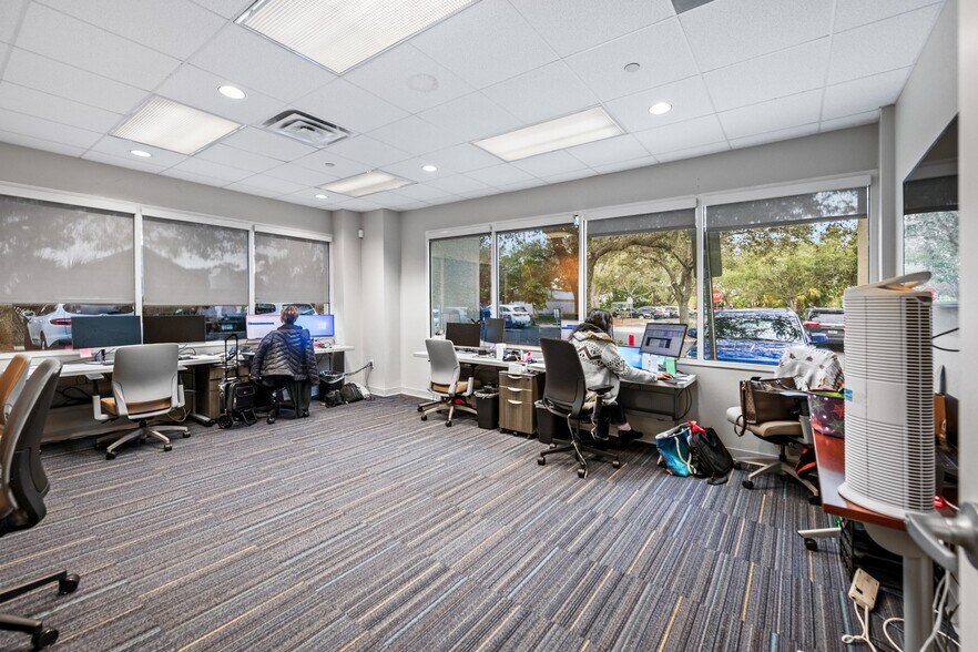 More Photos Of 6015 31st St E, Bradenton Office For Sale