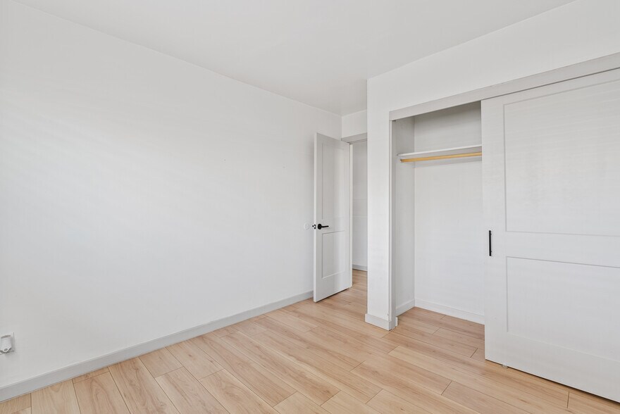 More Photos Of 4034 E Moreland St, Phoenix Multifamily For Sale