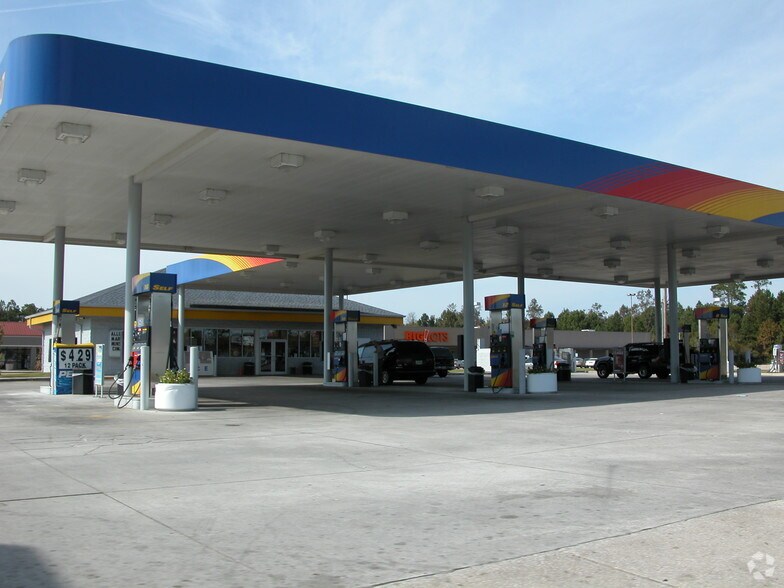 More Photos Of 1239-1293 N Fraser St, Georgetown Freestanding For Lease