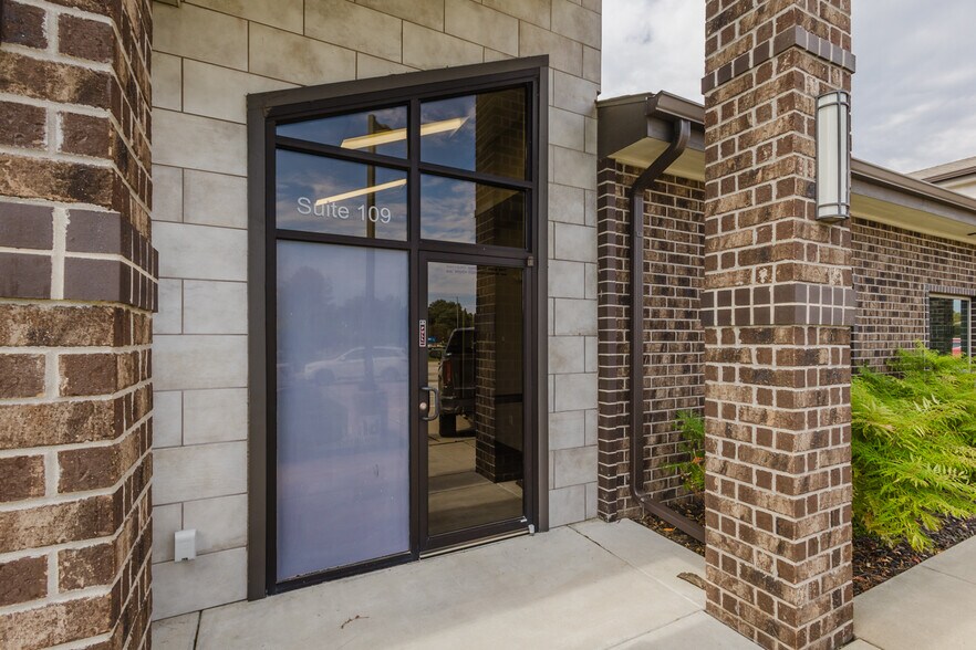 More Photos Of 429 S 119th St W, Wichita Office For Sale