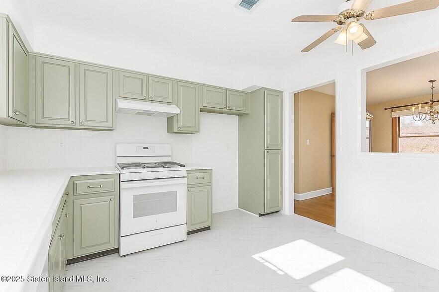 More Photos Of 54 Preston Ave, Staten Island Healthcare For Sale