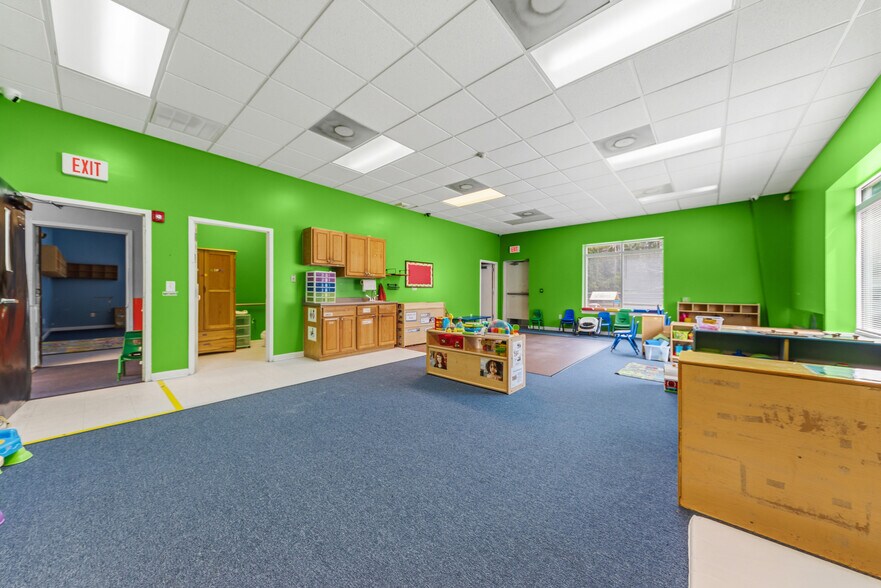 More Photos Of 480 Henrietta St, Kingsland Flex For Sale