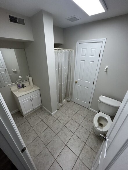 More Photos Of 730 Court St, Jacksonville Office For Lease