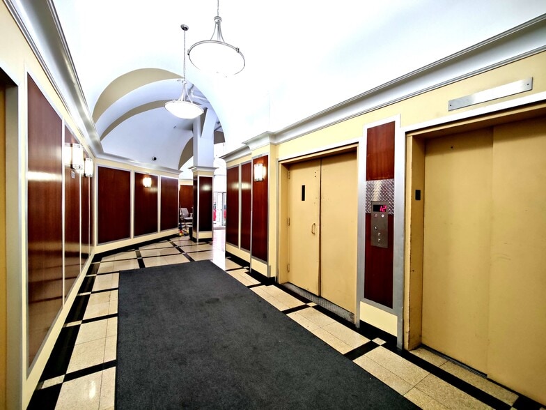 More Photos Of 344 W 38th St, New York Office For Lease