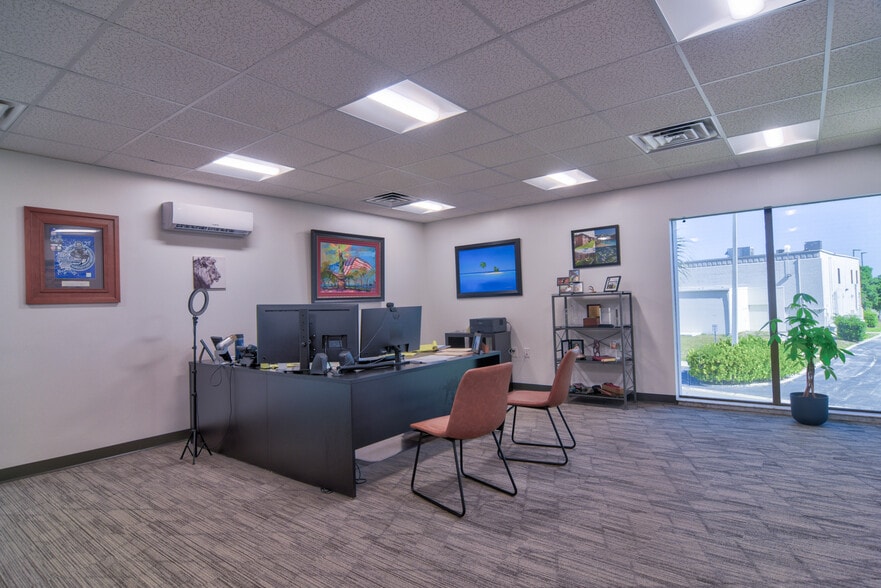 More Photos Of 12945 Seminole Blvd, Largo Office For Lease