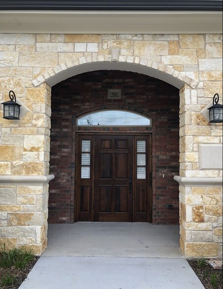 More Photos Of 8668 John Hickman Pky, Frisco Medical For Lease