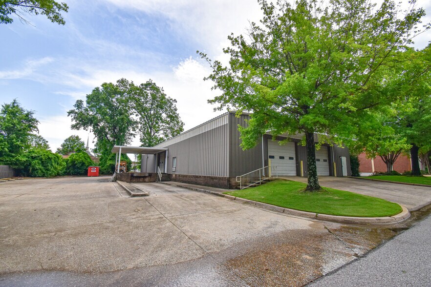 More Photos Of , Tuscaloosa Unknown For Sale