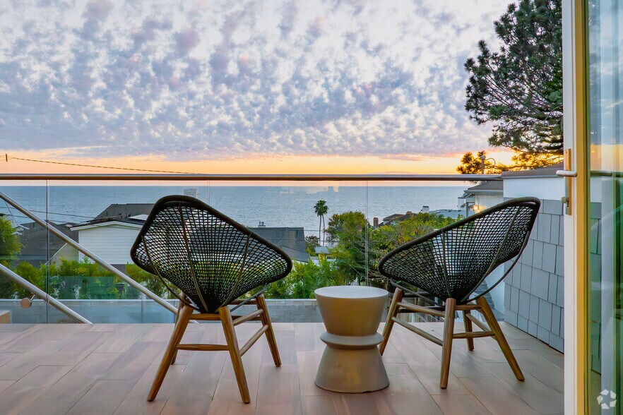 More Photos Of 1363-1373 Coast Hwy, Laguna Beach Storefront Retail Residential For Sale