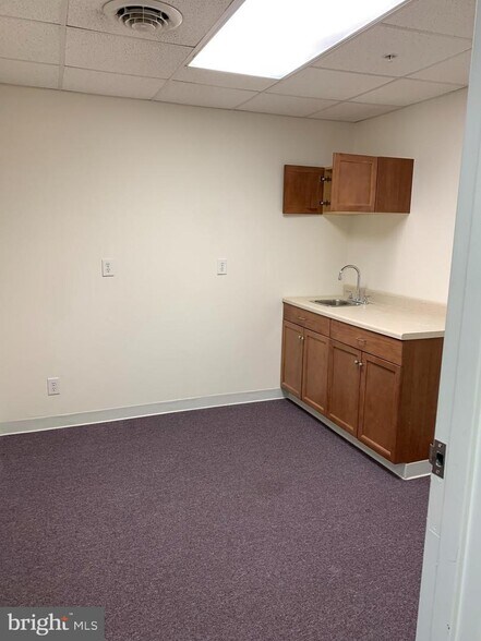 More Photos Of 5430 Campbell Blvd, White Marsh Medical For Sale