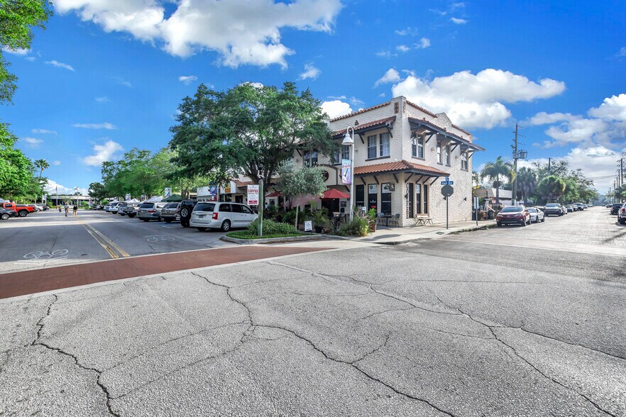 More Photos Of 2834 Beach Blvd, Gulfport Freestanding For Sale