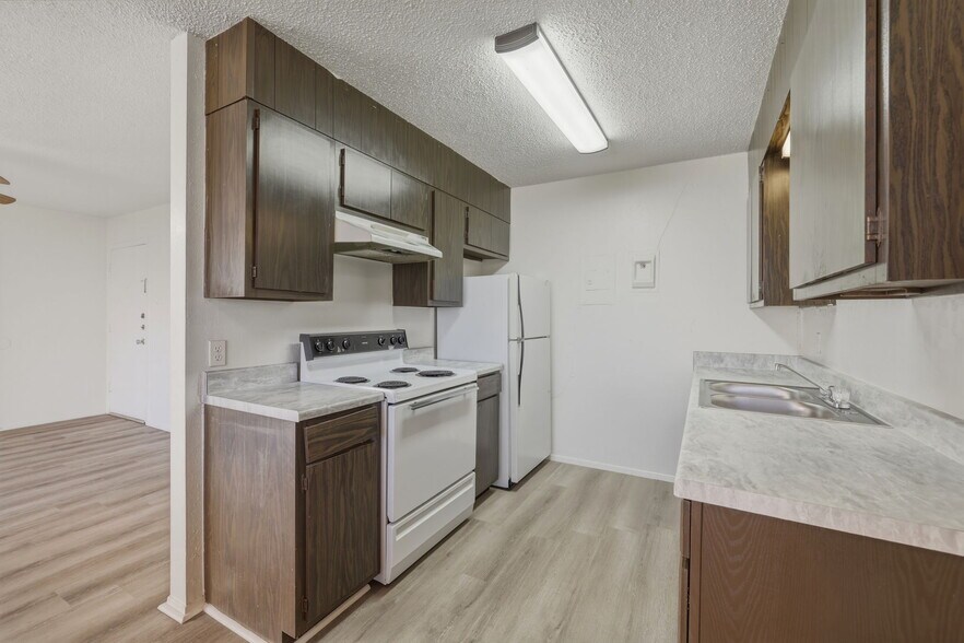 More Photos Of 1728 Pulliam St, San Angelo Apartments For Sale