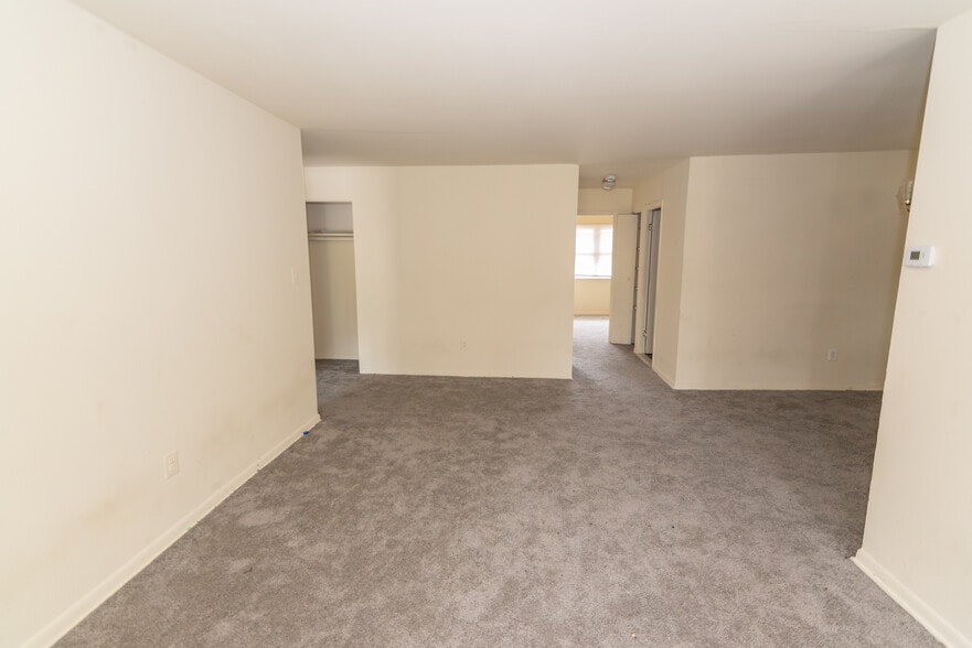 More Photos Of 4907-4921 Frederick Ave, Baltimore Apartments For Sale