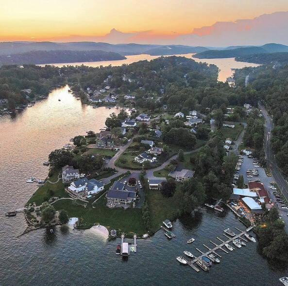 More Photos Of , Brookfield Unknown For Sale