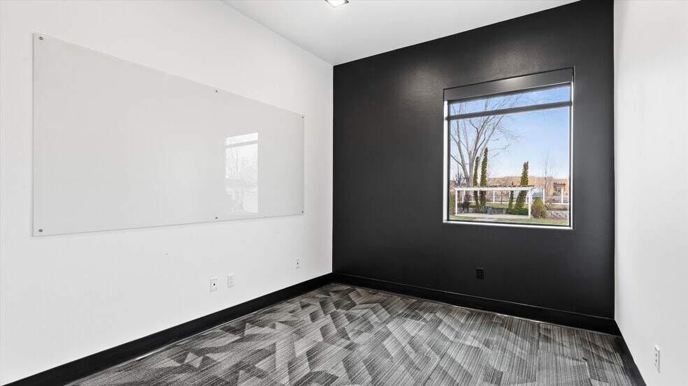 More Photos Of 5728 Bedford St, Pasco Office For Lease