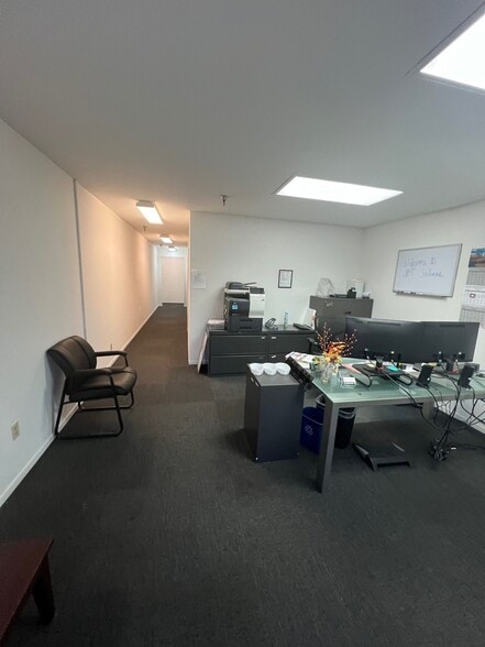 More Photos Of 401 Victor Way, Salinas Warehouse For Lease