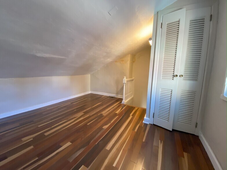 More Photos Of , Philadelphia Unknown For Sale