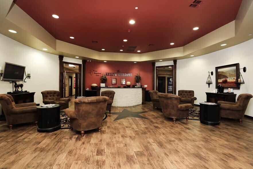 More Photos Of 2200 N FM 3083 Rd W, Conroe Office For Lease