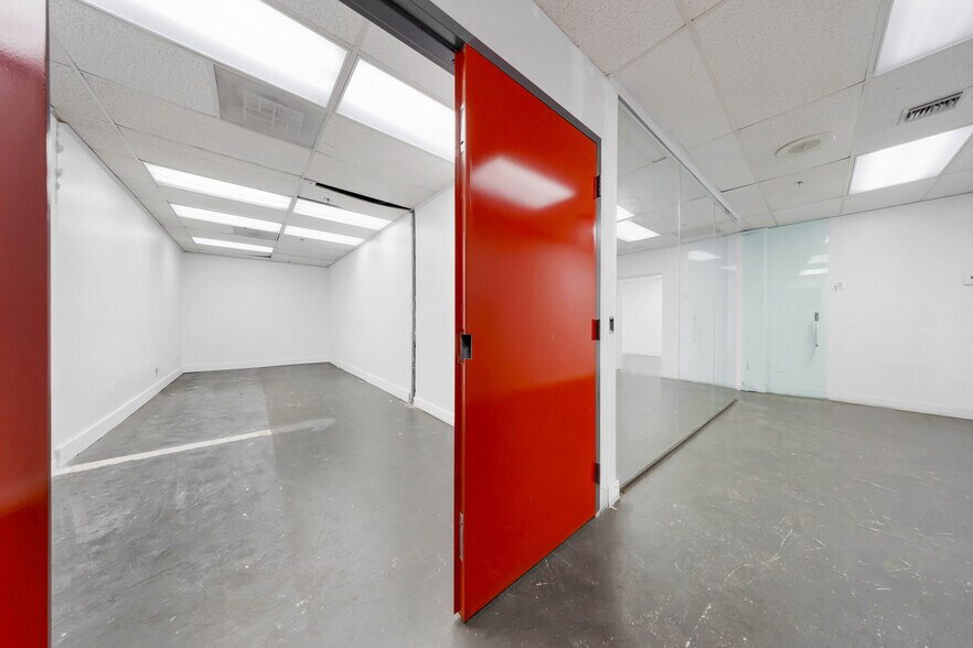 More Photos Of 2601 NW 105th Ave, Miami Warehouse For Sale