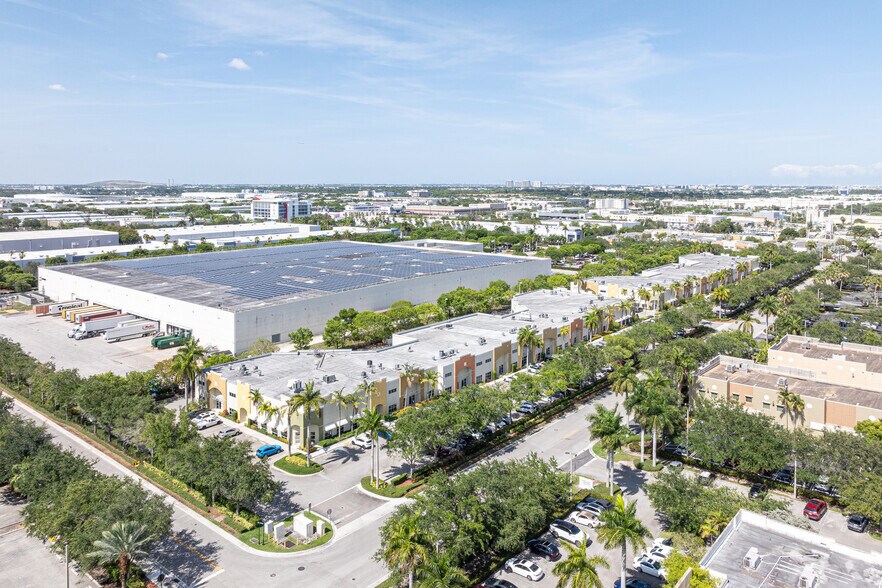 More Photos Of 11251 NW 20th St, Miami Showroom For Lease