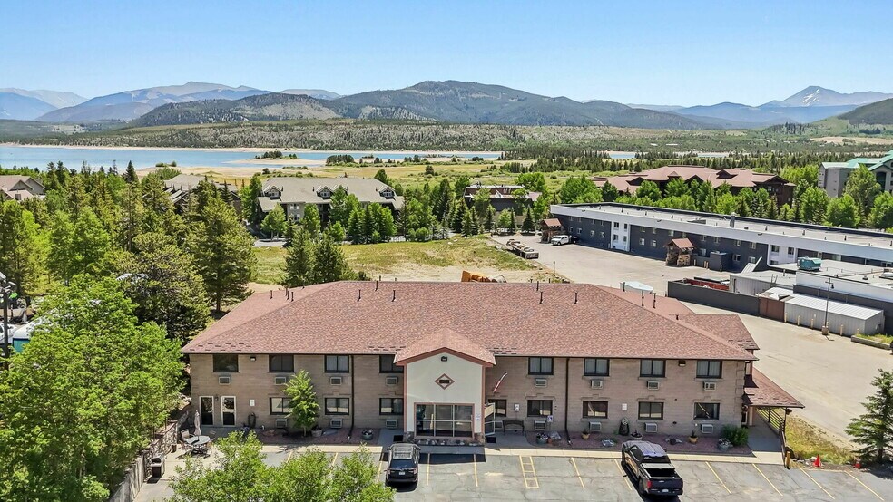 More Photos Of 205 Beaver Lodge Rd, Frisco Hotel For Sale