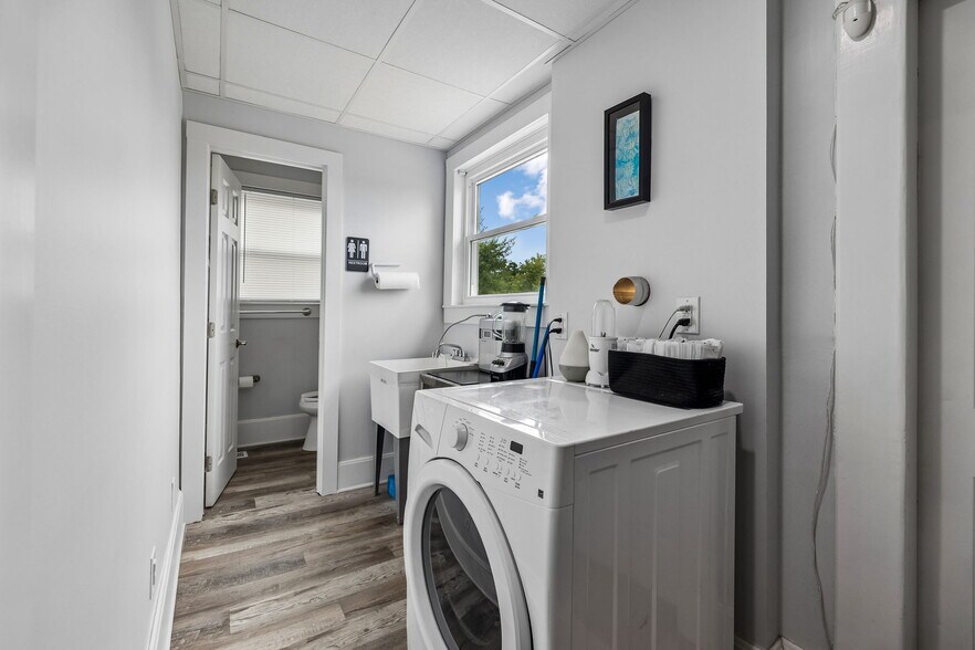 More Photos Of 2839 Logan St, Nashville Loft Creative Space For Sale